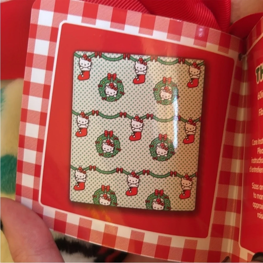 Hello Kitty Christmas Blanket